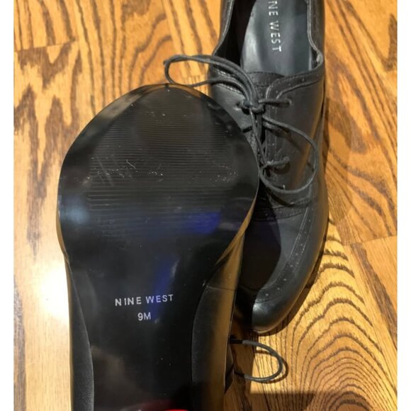 Nine West Black Oxford Tie Up Heels – Women’s Size 9 – Barely Worn - Picture 6 of 6
